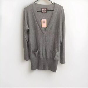 Juicy Couture Sweater Women’s Medium Silk and Cotton Gray Pullover V-Neck NWT